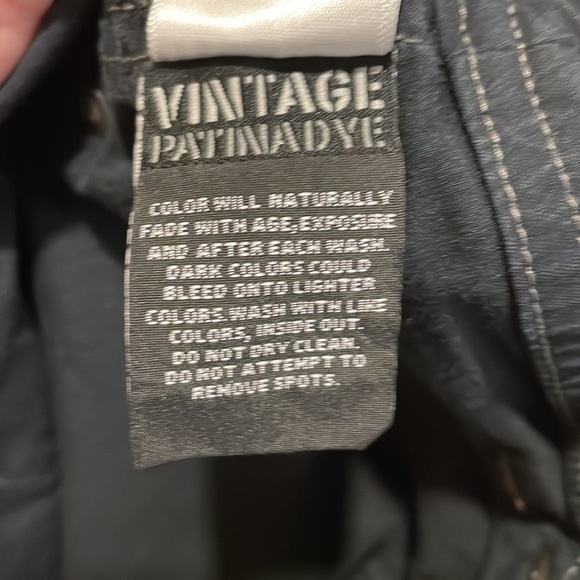 Dark Blue Kuhl Bermuda Cargo Shorts 6 - Picture 6 of 7